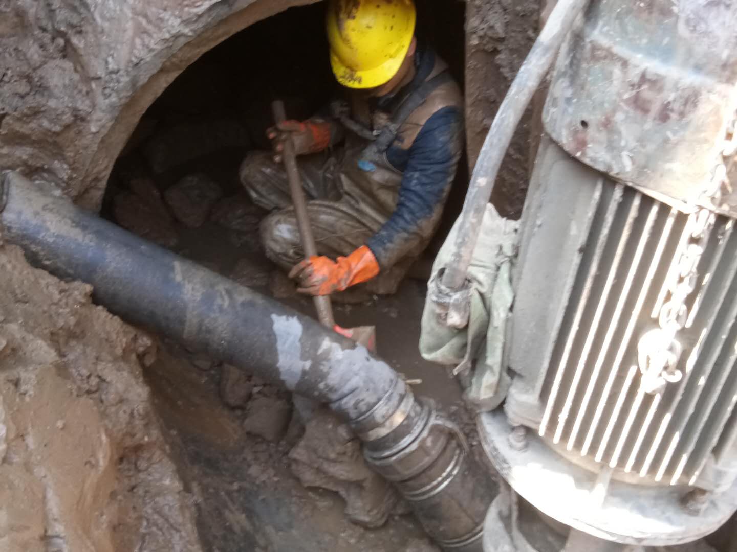 和田县管道清淤